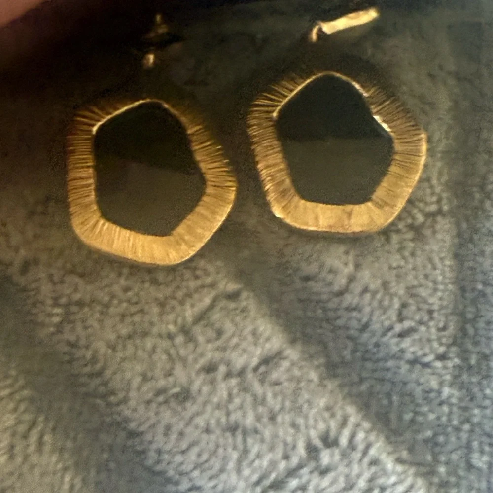 🌸4 for $10 NWT Apt. 9 Gold Tone Druzy Dangle Earrings - Picture 6 of 8